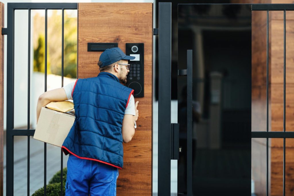 Home's Security with Automatic Garage Doors